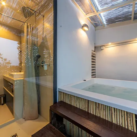 Apartment Luxury Penthouse With Jacuzzi & 360 View Rooftop *